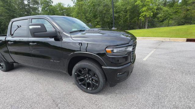 2025 RAM Ram 1500 RAM 1500 LARAMIE CREW CAB 4X4 64 BOX