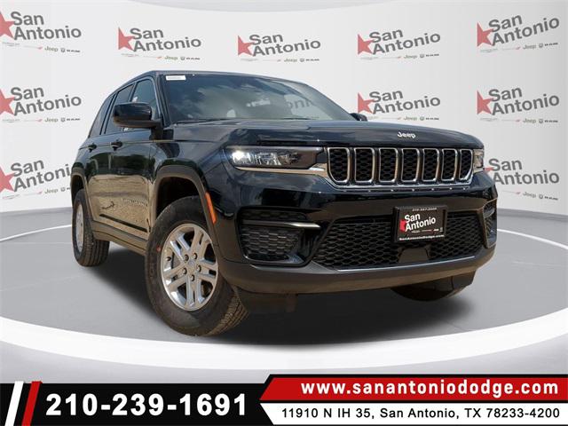 2025 Jeep Grand Cherokee GRAND CHEROKEE LAREDO 4X2