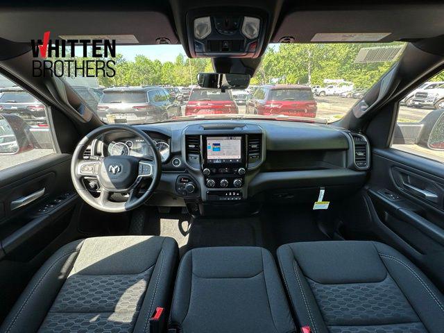 2025 RAM Ram 1500 RAM 1500 TRADESMAN CREW CAB 4X4 57 BOX