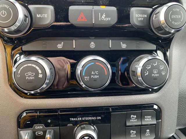 2025 Ram 1500 Big Horn Crew Cab 4x4 57 Box
