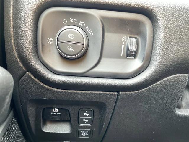 2025 Ram 1500 Big Horn Crew Cab 4x4 57 Box