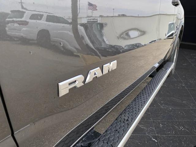 2025 Ram 1500 Big Horn Crew Cab 4x4 57 Box