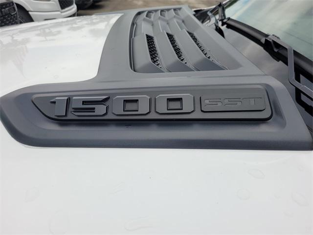 2025 RAM Ram 1500 RAM 1500 LARAMIE CREW CAB 4X4 57 BOX 2025 RAM Ram 1500 RAM 1500 LARAMIE CREW CAB 4X4 57 BOX