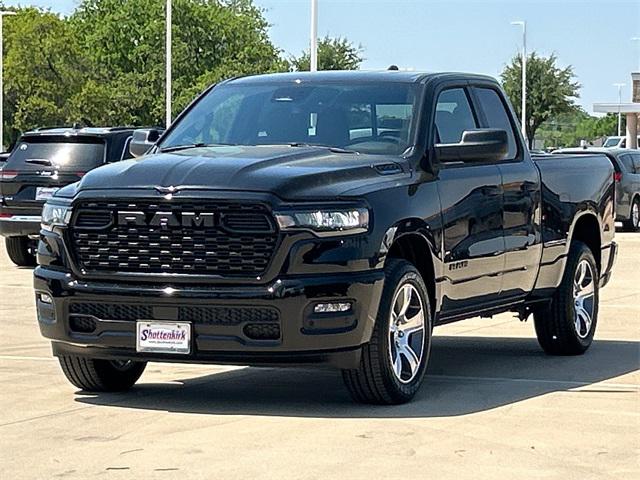 2025 RAM Ram 1500 RAM 1500 TRADESMAN QUAD CAB 4X2 64 BOX