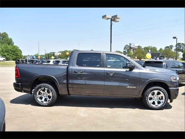 2025 RAM Ram 1500 RAM 1500 LONE STAR CREW CAB 4X2 57 BOX