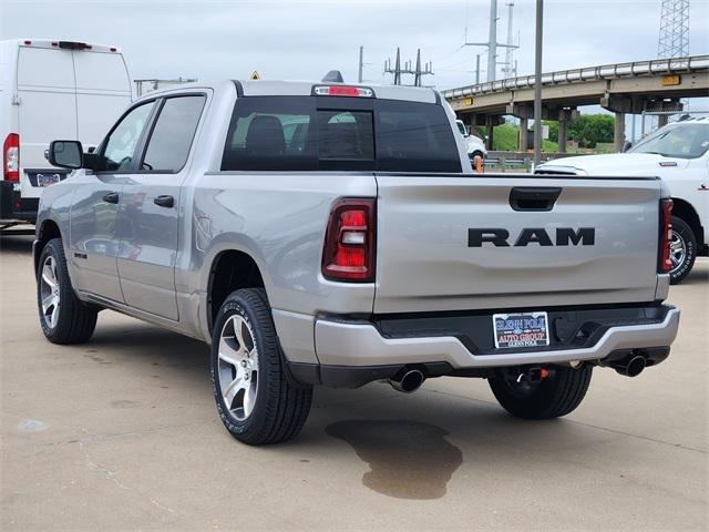 2025 RAM Ram 1500 RAM 1500 TRADESMAN CREW CAB 4X2 57 BOX
