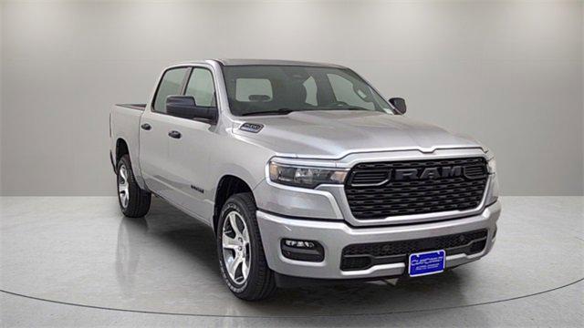 2025 RAM Ram 1500 RAM 1500 TRADESMAN CREW CAB 4X2 57 BOX