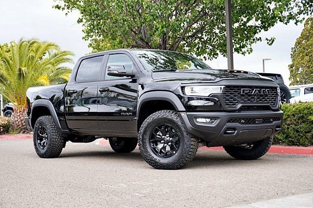 2025 RAM Ram 1500 RAM 1500 RHO CREW CAB 4X4 57 BOX