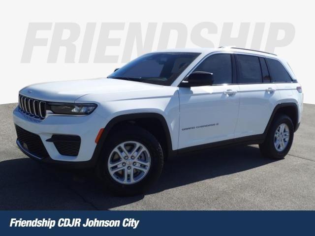 2025 Jeep Grand Cherokee GRAND CHEROKEE LAREDO 4X4
