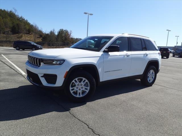 2025 Jeep Grand Cherokee GRAND CHEROKEE LAREDO 4X4