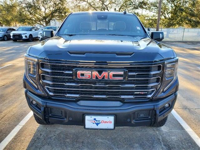 2023 GMC Sierra 1500 4WD Crew Cab Short Box AT4X