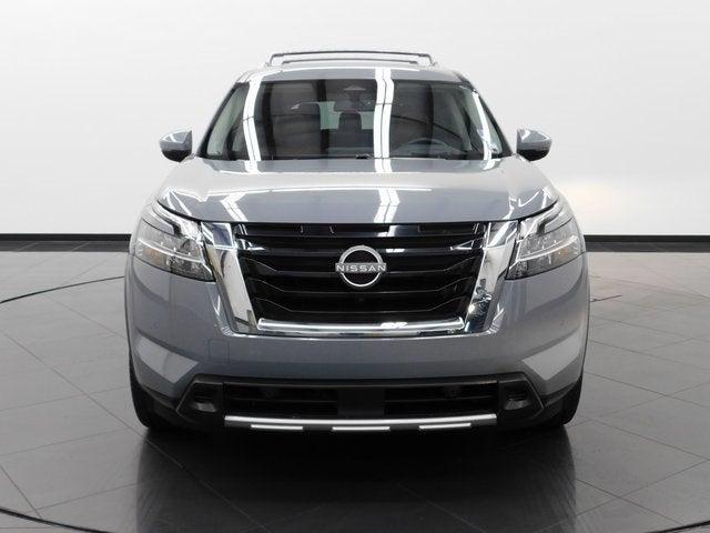 2023 Nissan Pathfinder Platinum FWD