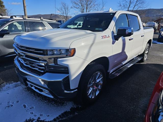 2021 Chevrolet Silverado 1500 4WD Crew Cab Short Bed LTZ