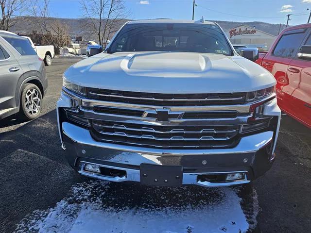 2021 Chevrolet Silverado 1500 4WD Crew Cab Short Bed LTZ