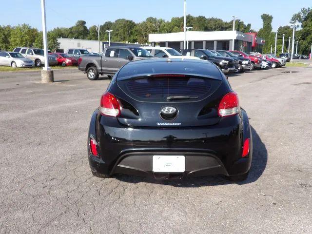 2012 Hyundai Veloster Base w/Gray
