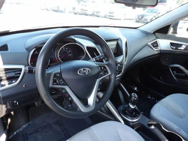 2012 Hyundai Veloster Base w/Gray