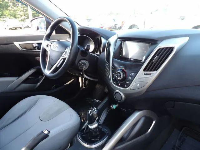 2012 Hyundai Veloster Base w/Gray