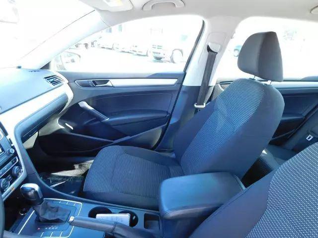 2017 Volkswagen Passat 1.8T S