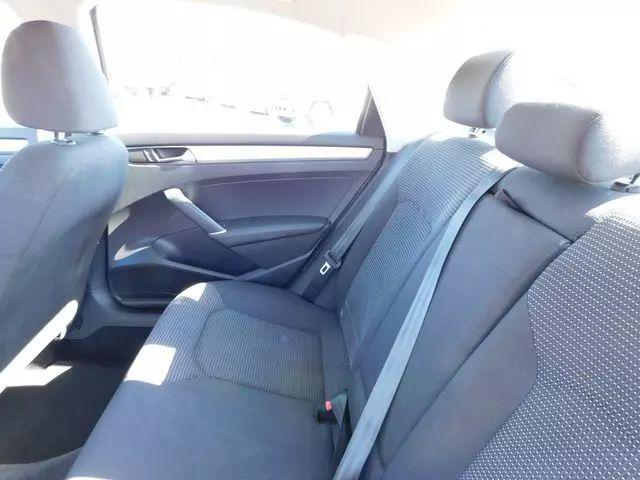 2017 Volkswagen Passat 1.8T S