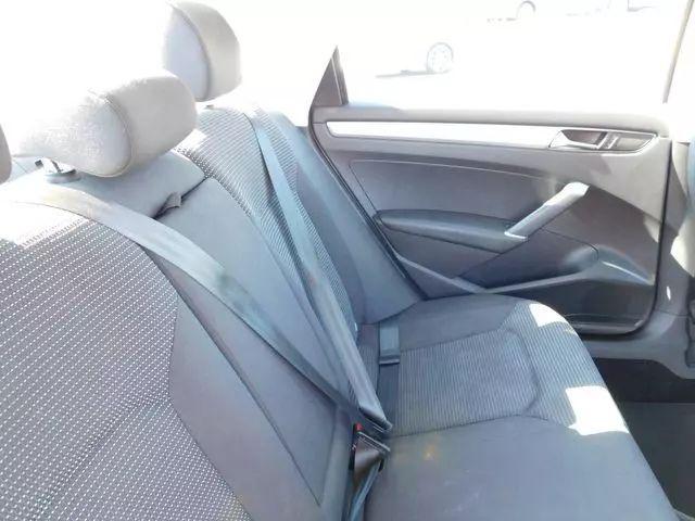 2017 Volkswagen Passat 1.8T S