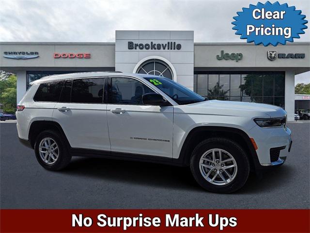 2023 Jeep Grand Cherokee L Laredo 4x4