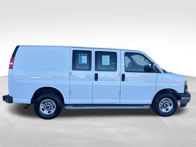 2022 GMC Savana Cargo RWD 2500 Regular Wheelbase Work Van
