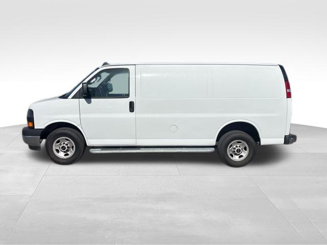 2022 GMC Savana Cargo RWD 2500 Regular Wheelbase Work Van