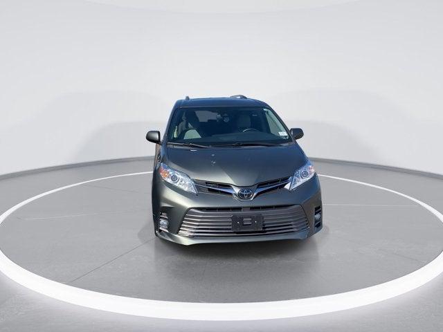 2019 Toyota Sienna XLE 8 Passenger