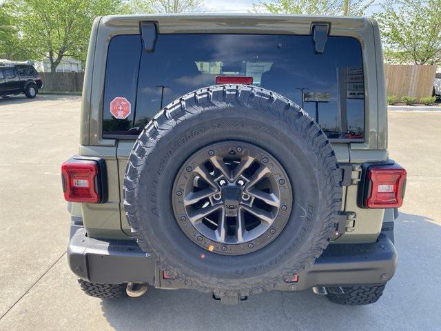 2025 Jeep Wrangler WRANGLER 4-DOOR RUBICON 392