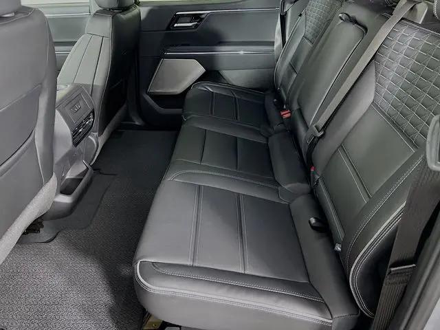 2024 GMC Sierra Denali Edition 1