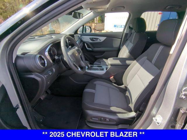 2025 Chevrolet Blazer AWD 2LT