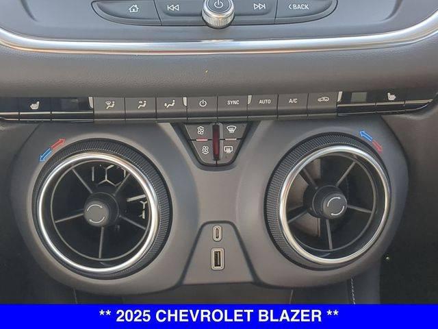 2025 Chevrolet Blazer AWD 2LT