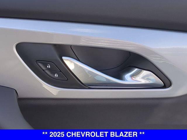 2025 Chevrolet Blazer AWD 2LT