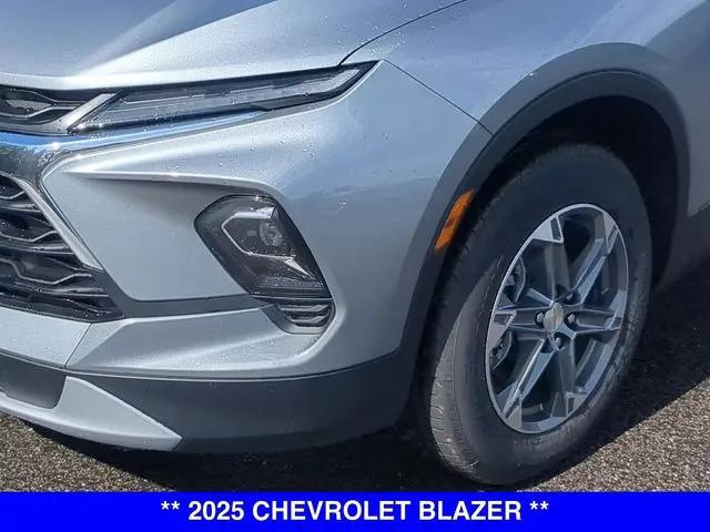 2025 Chevrolet Blazer AWD 2LT