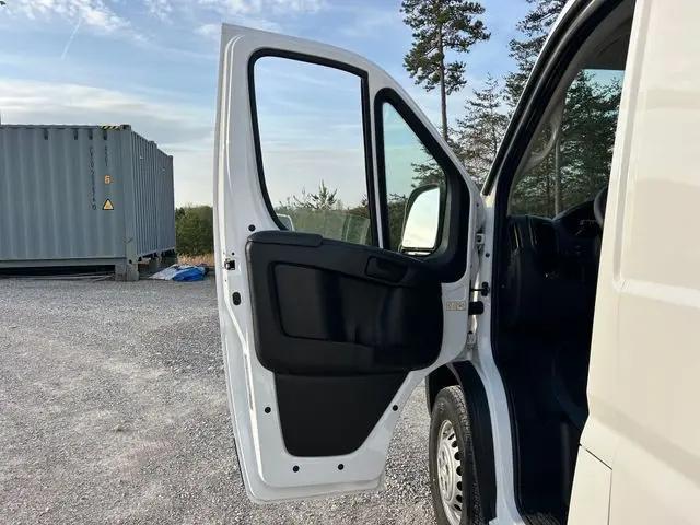 2025 Ram ProMaster Cargo Van Tradesman Low Roof 136" WB w/Pass Seat