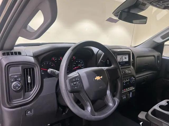 2025 Chevrolet Silverado 1500 2WD Crew Cab Short Bed Custom