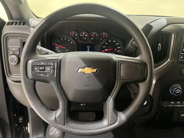 2025 Chevrolet Silverado 1500 2WD Crew Cab Short Bed Custom