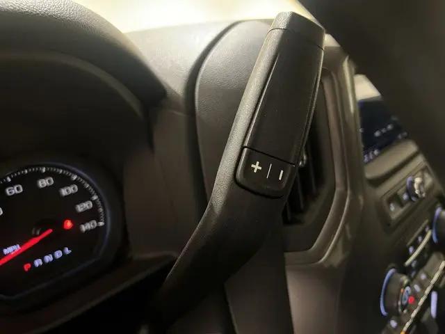 2025 Chevrolet Silverado 1500 2WD Crew Cab Short Bed Custom
