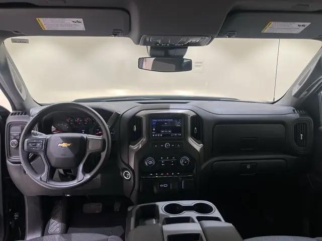 2025 Chevrolet Silverado 1500 2WD Crew Cab Short Bed Custom