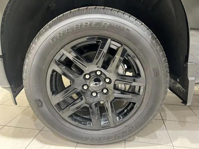 2025 Chevrolet Silverado 1500 2WD Crew Cab Short Bed Custom