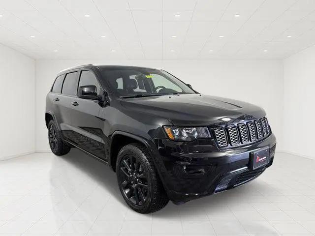 2018 Jeep Grand Cherokee Altitude 4x4 for sale in Shakopee, MN