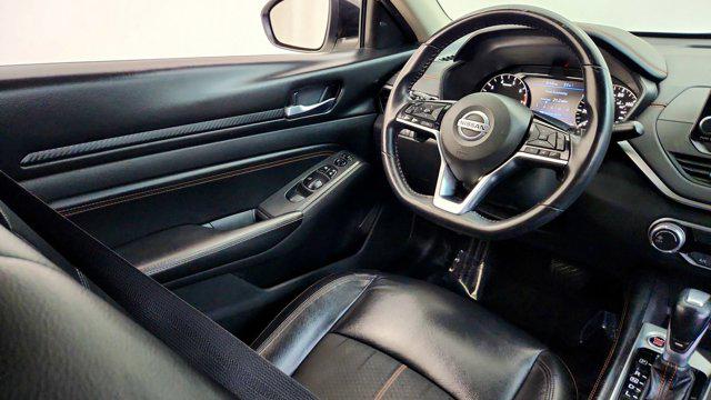 2021 Nissan Altima SR FWD