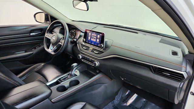 2021 Nissan Altima SR FWD