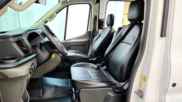 2023 Ford Transit Cargo Van T-250 148" Med Rf 9070 GVWR RWD