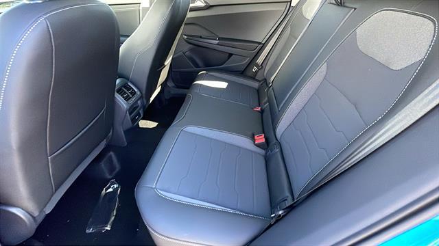 2025 Volkswagen Taos 1.5T SE Black