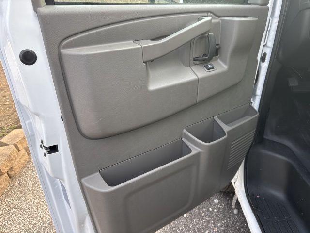 2025 GMC Savana Cutaway 4500 Van