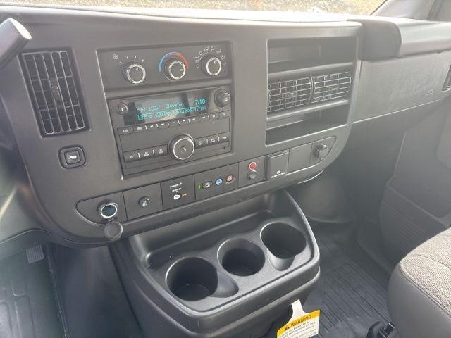 2025 GMC Savana Cutaway 4500 Van