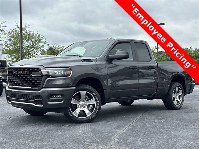 2025 RAM Ram 1500 RAM 1500 TRADESMAN QUAD CAB 4X2 64 BOX