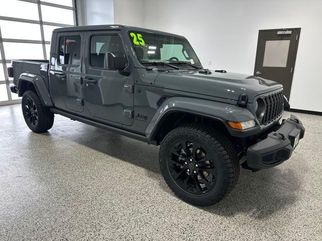 2025 Jeep Gladiator GLADIATOR NIGHTHAWK 4X4