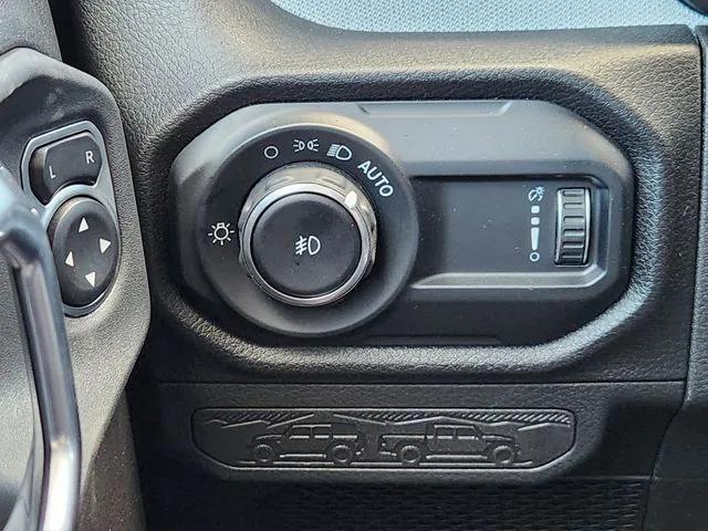 2025 Jeep Wrangler 4-Door Summit 4x4
